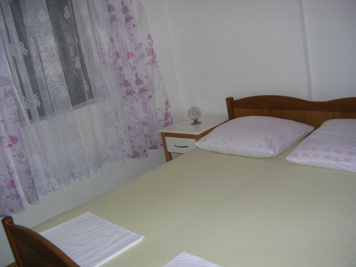 Apartment Perkovic Jadranka Kornić Exteriör bild